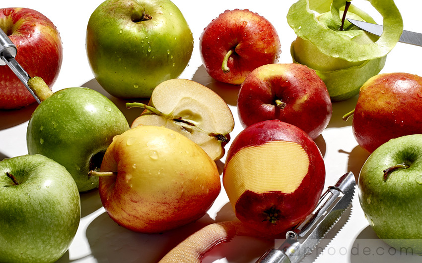 apple wedges, apples slices, apple peeling, apple peel, apple texture, apple washed, green apple, grant smith apple, gala apple, english apples, fresh apples, half of an apple, apple abstract, apple and knife, wet apple, wet apples, apple cooking, apple cutting, apple coring, apple colors, fall fruit, apple peeling, apple prep,