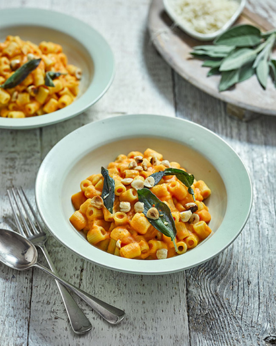 Vegan Roasted Pumpkin Macaroni on Wood